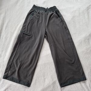 Athleta Triumph Hybrid Wide Leg Crop Pants, XXS, Bali Green